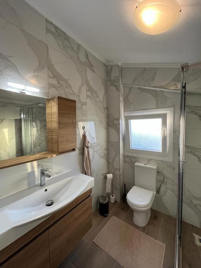 Blue Fish Luxury Villa Nikiti  Ngoại thất bức ảnh